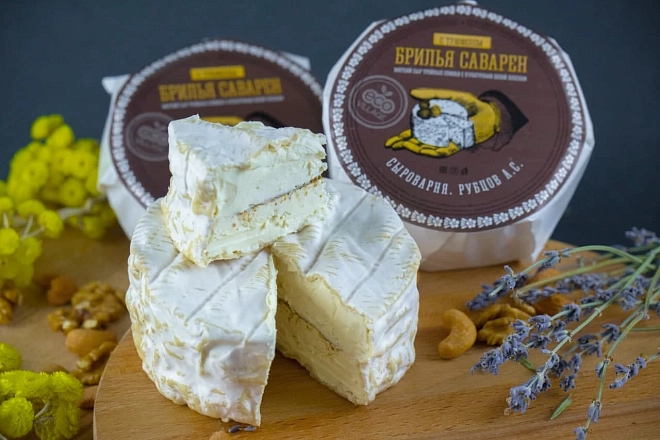 Сыр Брилья Саварен с трюфелем 70% "Сыроварня. Рубцов А.С"