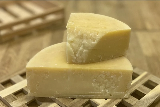 Сыр Гурий Премиум