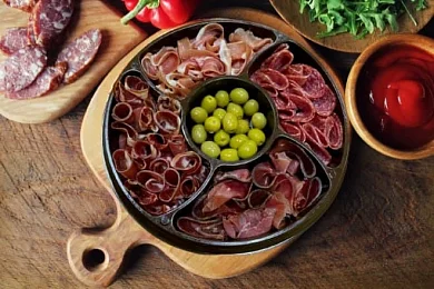 Тарелка мясная 2300